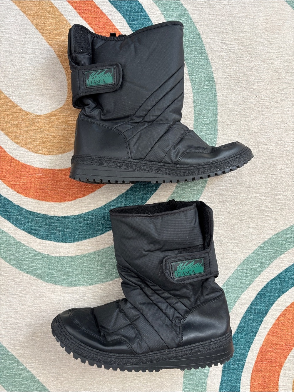 Kids black winter boots